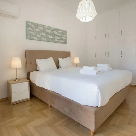 Roomy And Comfortable Near Acropolis By Ghh Apartment