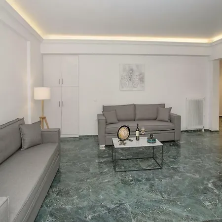 Roomy And Comfortable Near Acropolis By Ghh Apartment