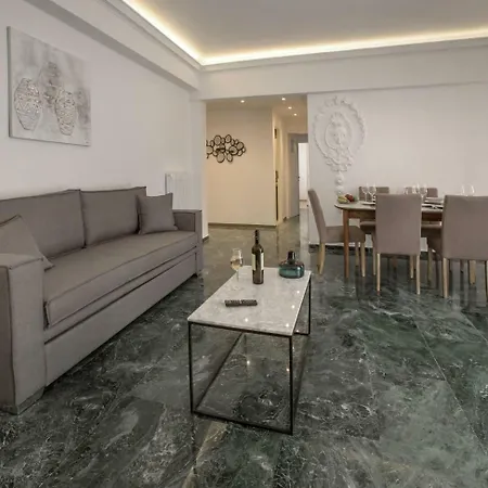 Roomy And Comfortable Near Acropolis By Ghh Apartment